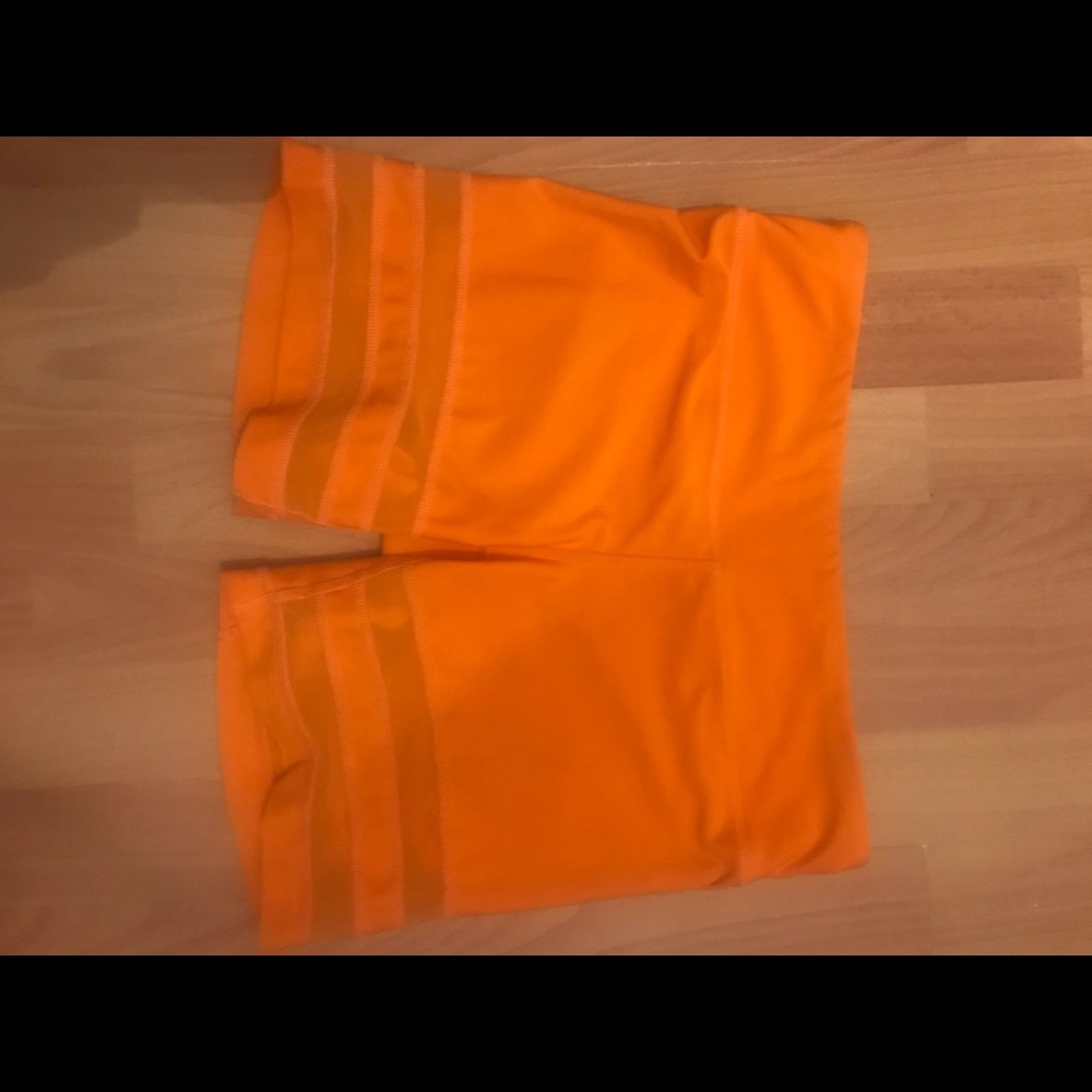Alo yoga shorts